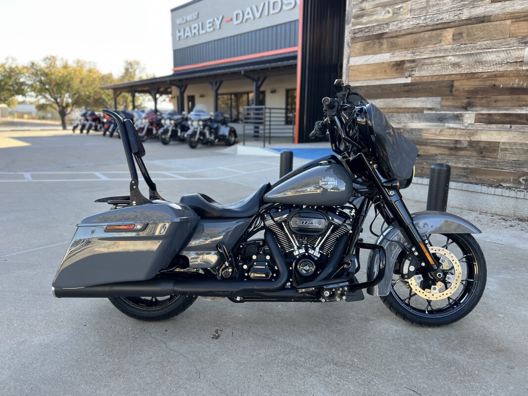 2022 Harley-Davidson Street Glide Special Gunship Grey - Black Finish