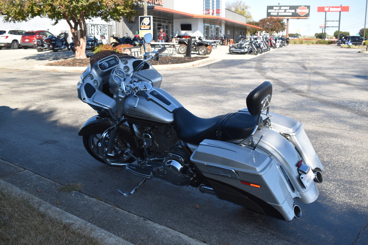 2009 Harley-Davidson CVO Road Glide - Photo 6