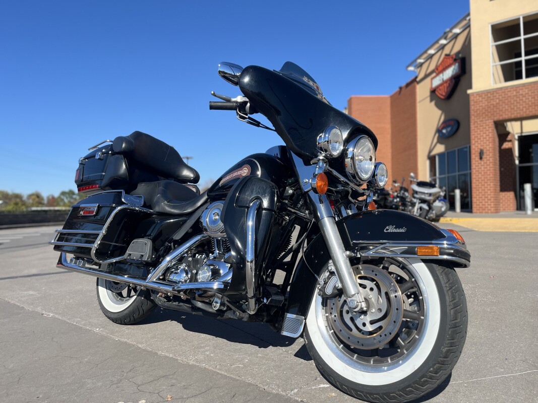 2007 Harley-Davidson Electra Glide Classic FLHTC BLACK 656761 - Photo 2
