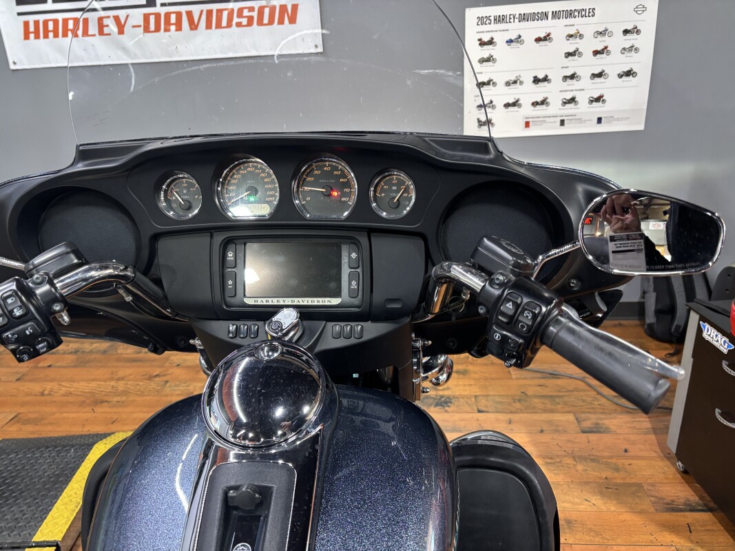 2015 Harley-Davidson Tri Glide Ultra BLACK MAGIC - Photo 8