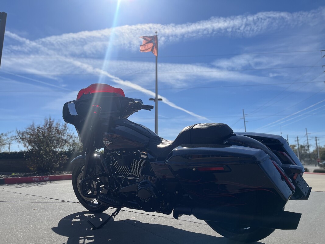 2025 Harley-Davidson Street Glide FLHX MDNGHT FIRSTORM - Photo 5