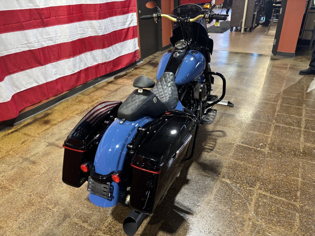 Harley-Davidson Road King Classic 2009 FLHR - Photo 9