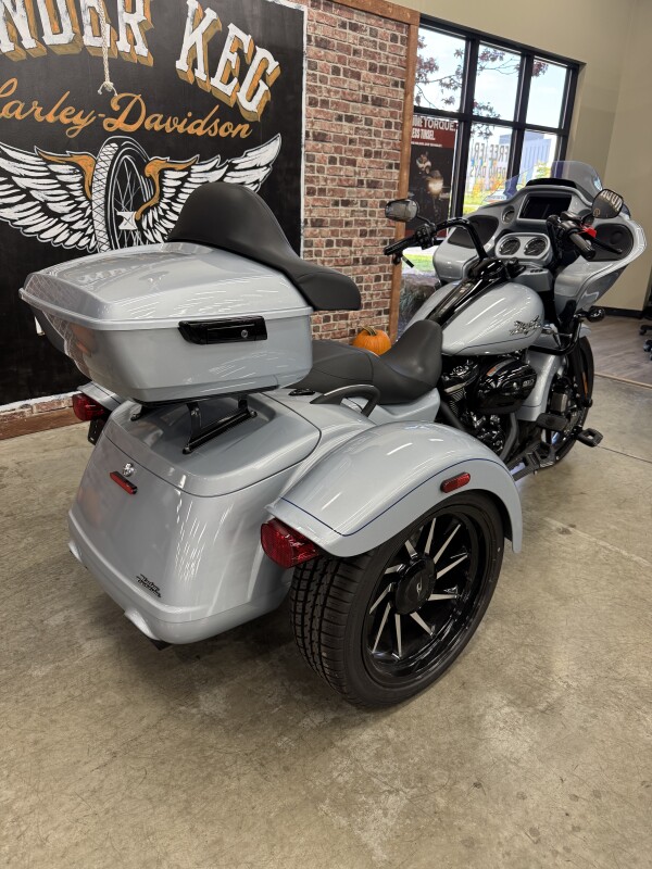 2024 Harley-Davidson Road Glide 3 FLTRT - Photo 6