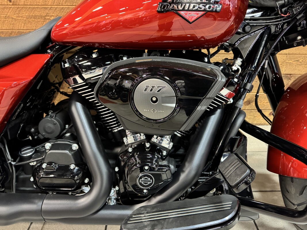 2025 HARLEY-DAVIDSON STREET GLIDE WHISKEY FIRESTORM - BLACK FINISH FLHX - Photo 3