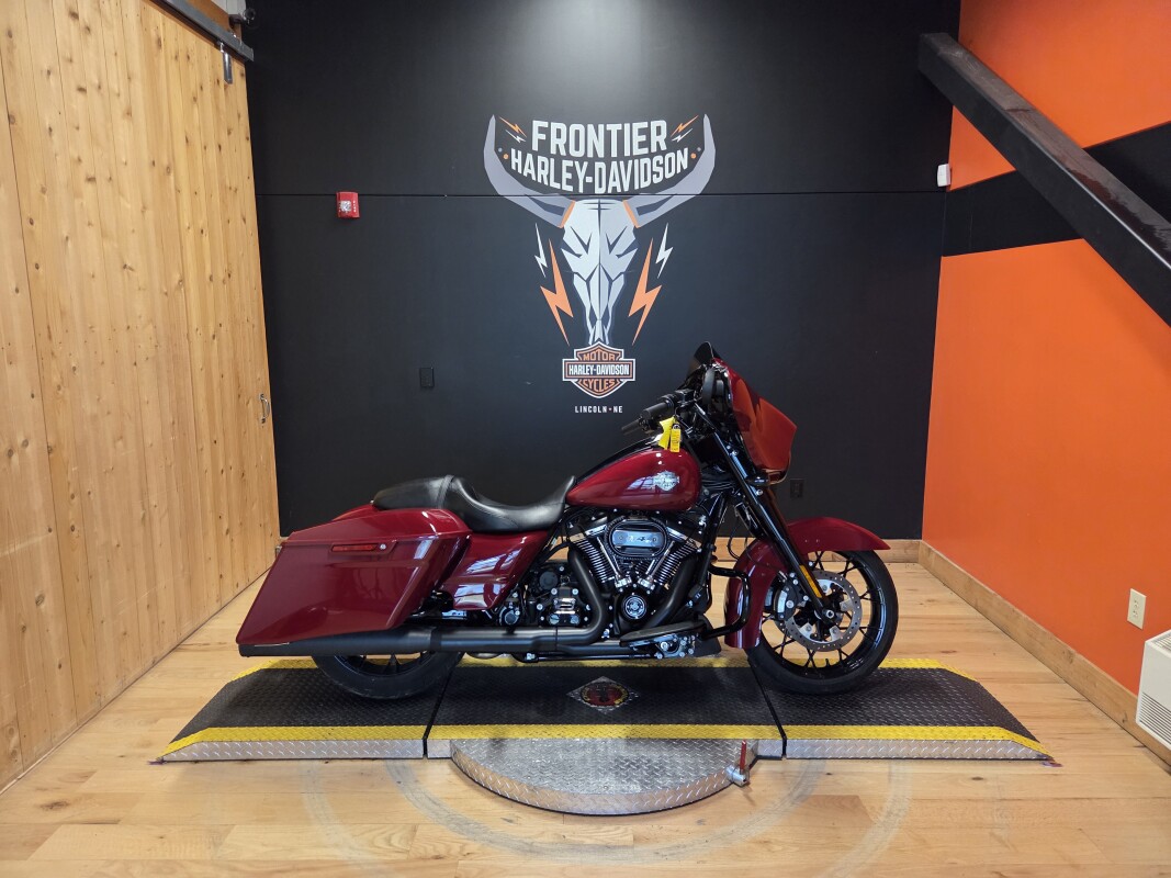 FLHXS 2021 Street Glide Special