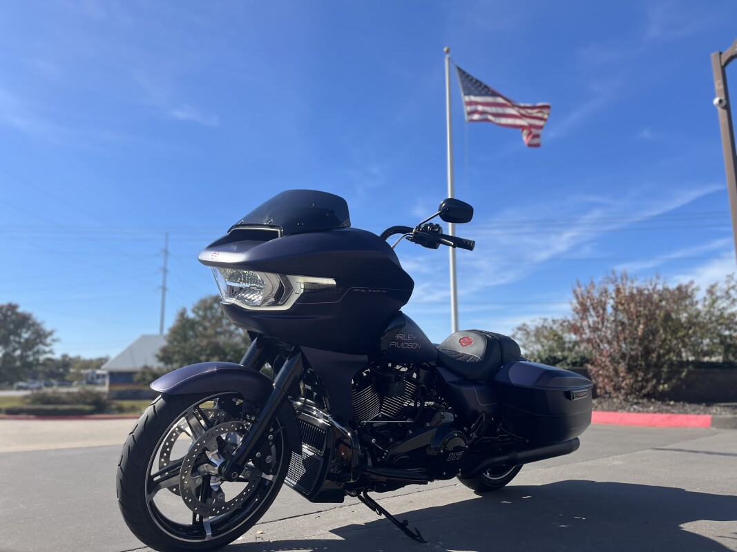2025 Harley-Davidson Road Glide FLTRX Purple Abyss Denim - Black Finish - Photo 7