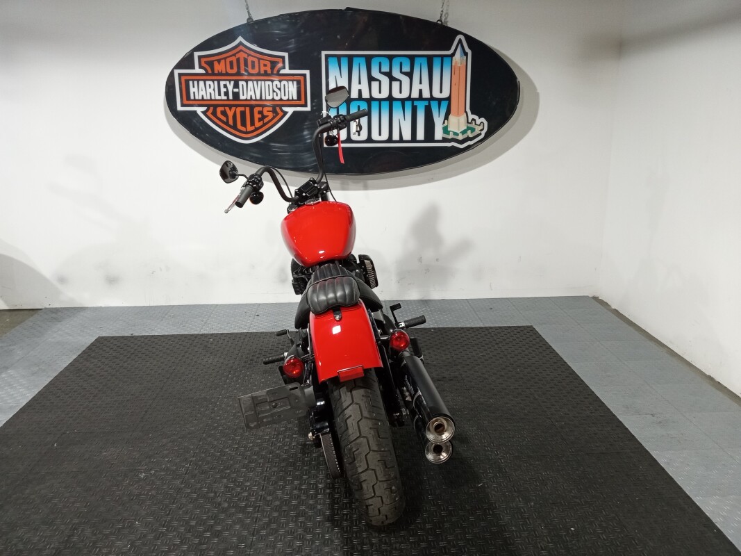 2023 Harley-Davidson Street Bob 114 - Redline Red - Photo 4