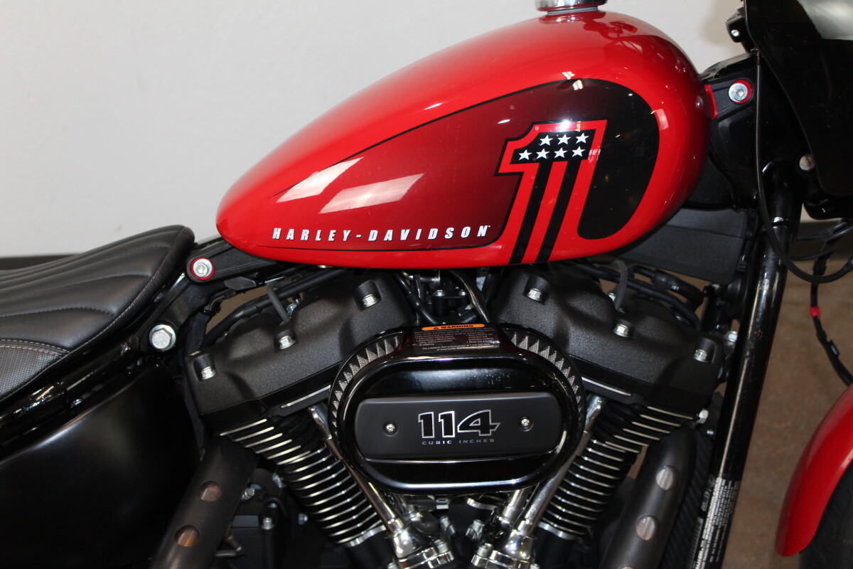 Harley-Davidson Street Bob 114 2022 FXBBS 054161T REDLINE RED - Photo 9