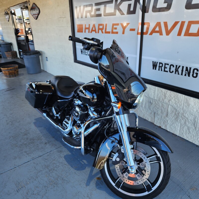 FLHXS 2017 Street Glide Special - Photo 4