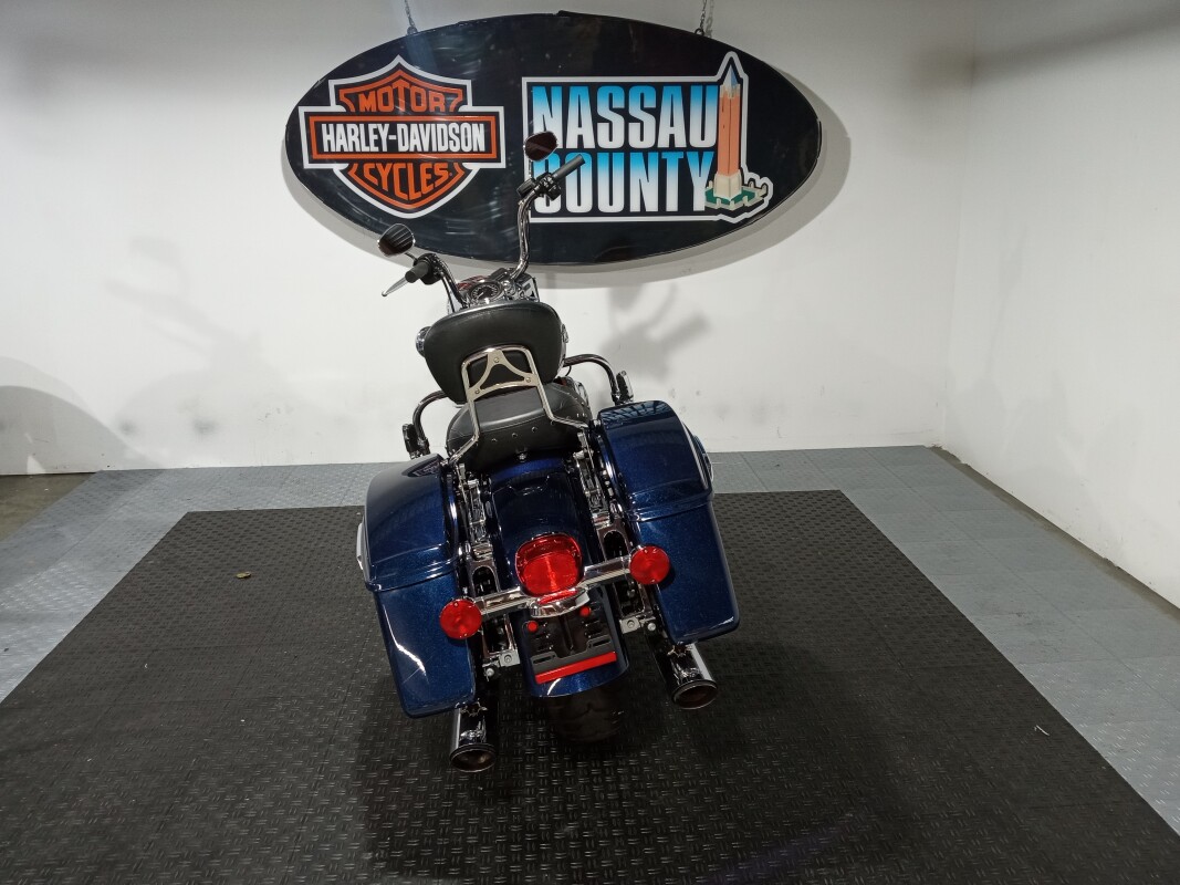 2014 Harley-Davidson Road King - Big Blue Pearl/Vivid Black - Photo 4