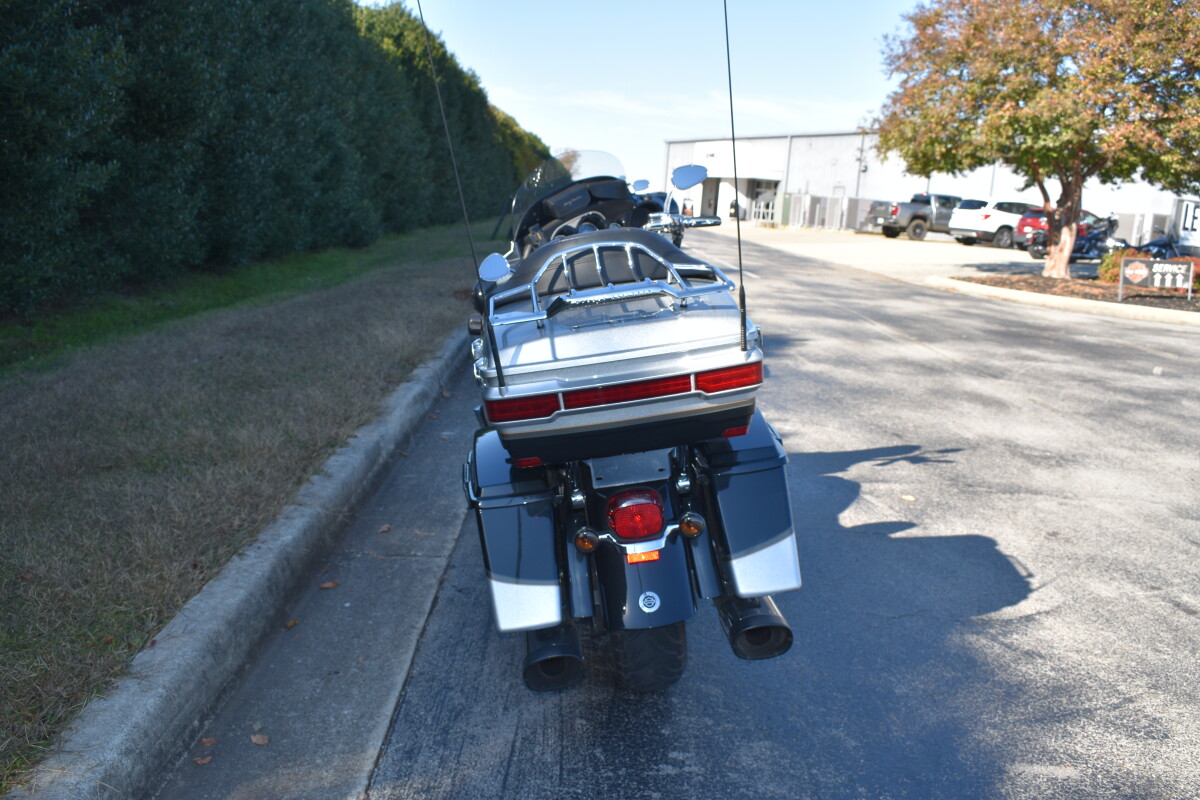 2013 Harley-Davidson CVO Ultra Classic Electra Glide - Photo 7