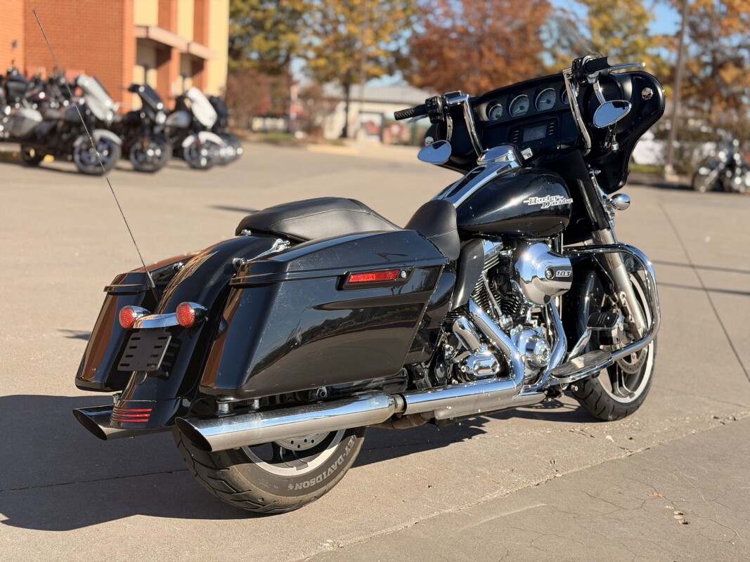 2016 Harley-Davidson Street Glide Special FLHXS Black Denim 677102 - Photo 3