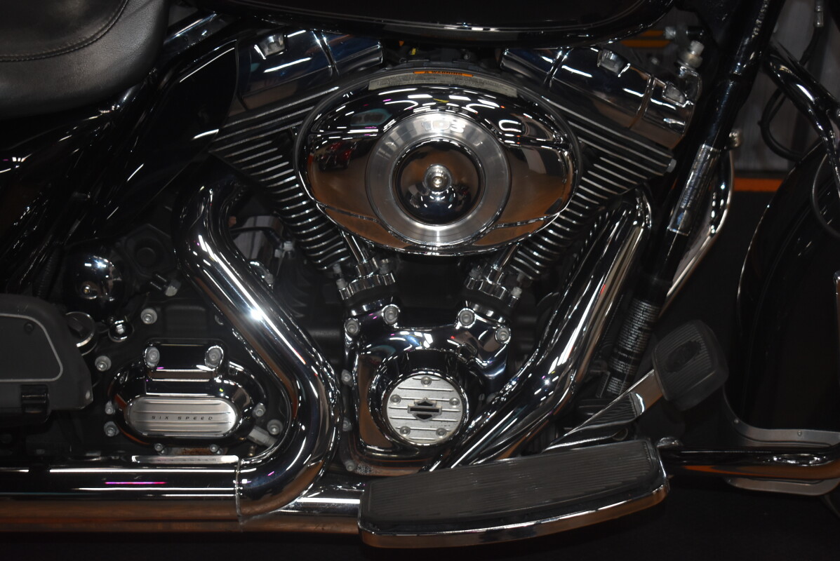 2012 FLHTC103 - Photo 8