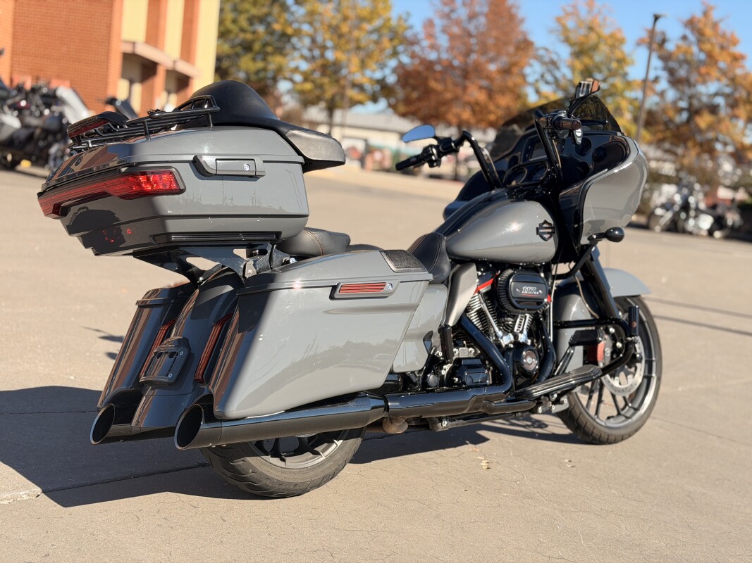 2018 Harley-Davidson CVO Road Glide FLTRXSE Gunship Gray 954279 - Photo 3