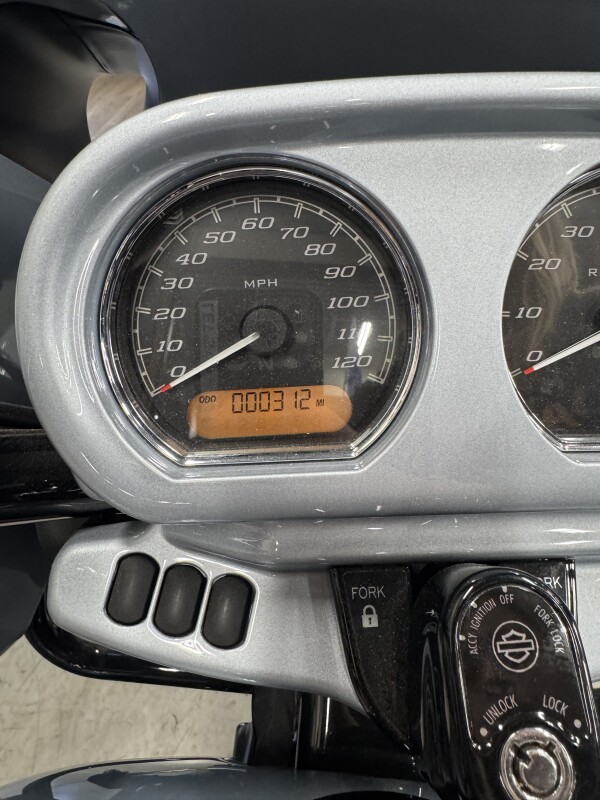 2024 Harley-Davidson Road Glide 3 FLTRT - Photo 4
