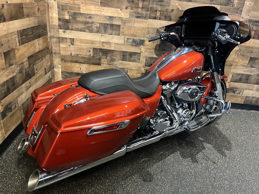 2024 Harley-Davidson Street Glide Whiskey Fire FLHX - Photo 3