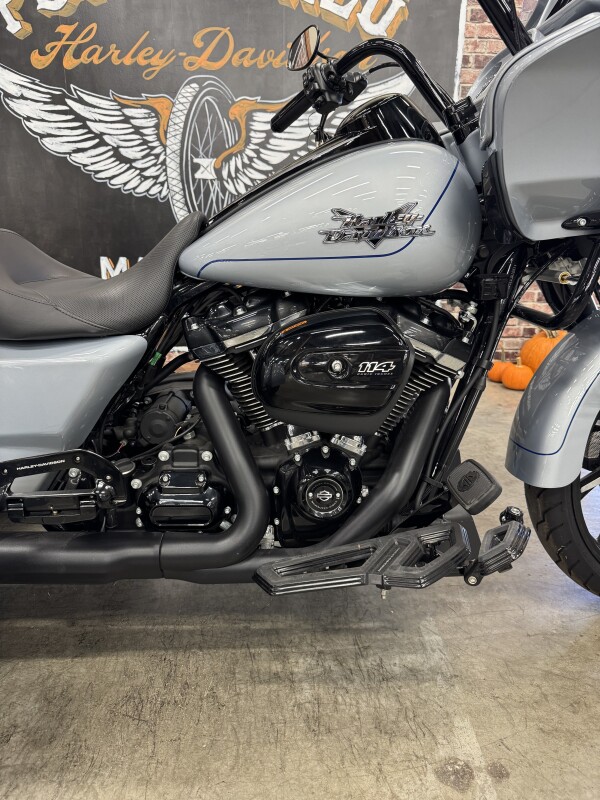 2024 Harley-Davidson Road Glide 3 FLTRT - Photo 2