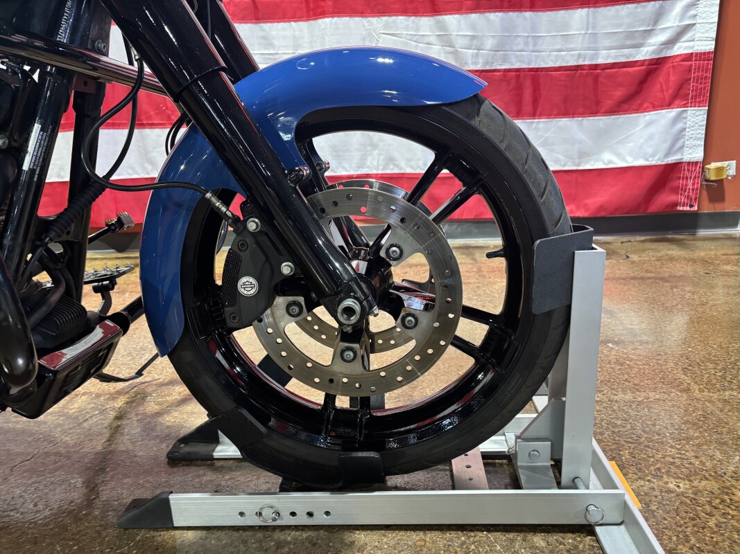 Harley-Davidson Road King Classic 2009 FLHR - Photo 3