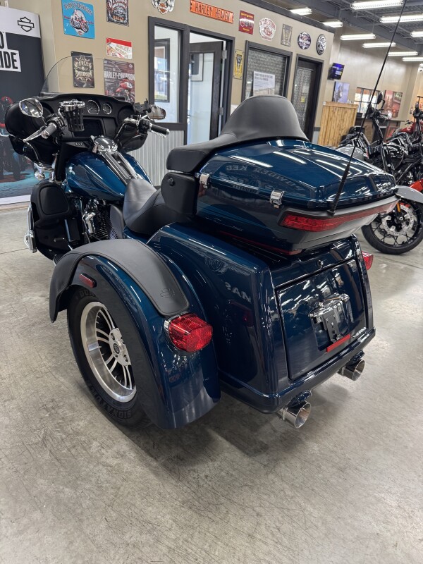 2020 Harley-Davidson Tri Glide Ultra FLHTCUTG - Photo 8