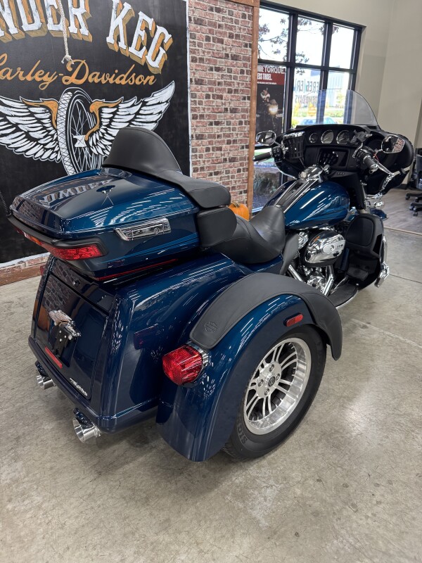 2020 Harley-Davidson Tri Glide Ultra FLHTCUTG - Photo 6