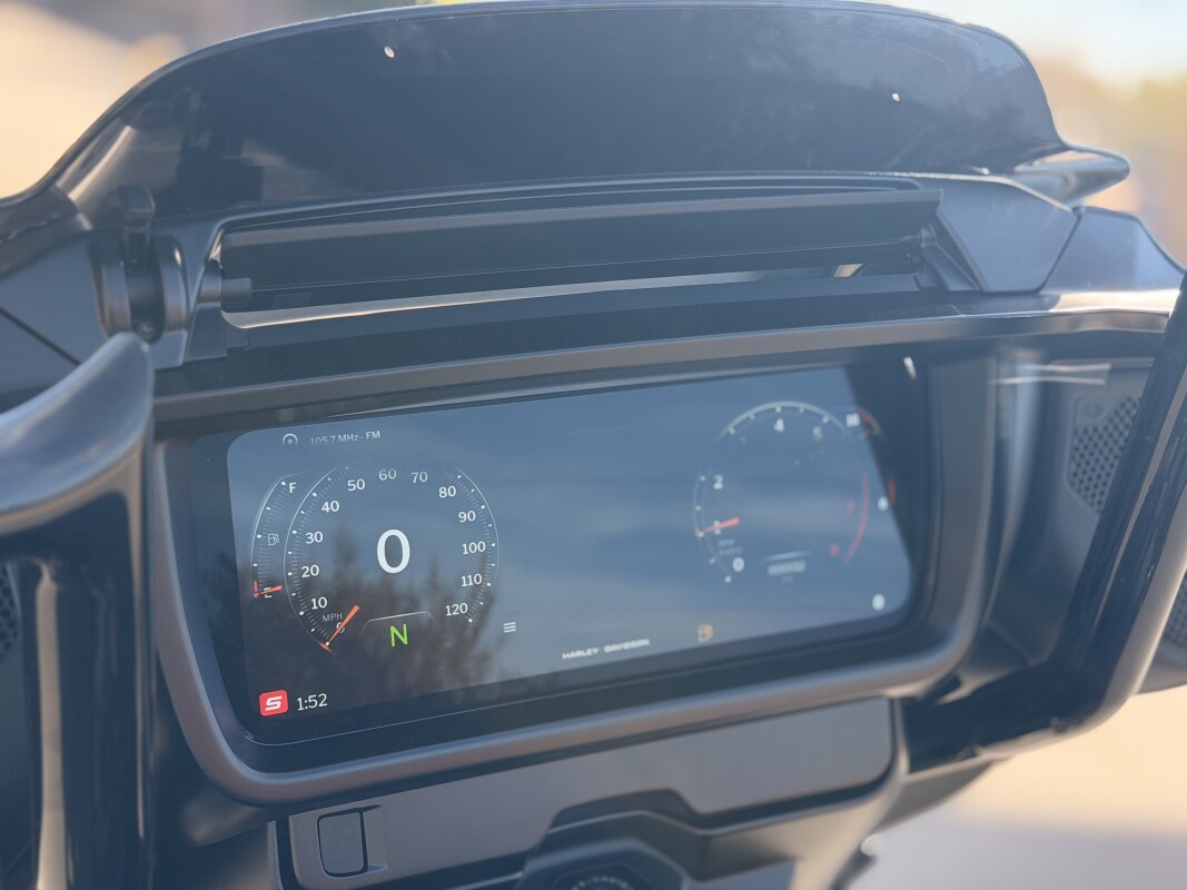 2025 Harley-Davidson Street Glide FLHX Vivid Black - Photo 7