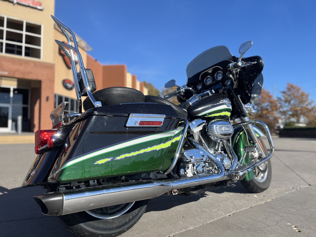 2006 Harley-Davidson Screamin’ Eagle Ultra Classic Electra Glide FLHTCUSE EMERALD/GREEN 950394 - Photo 3