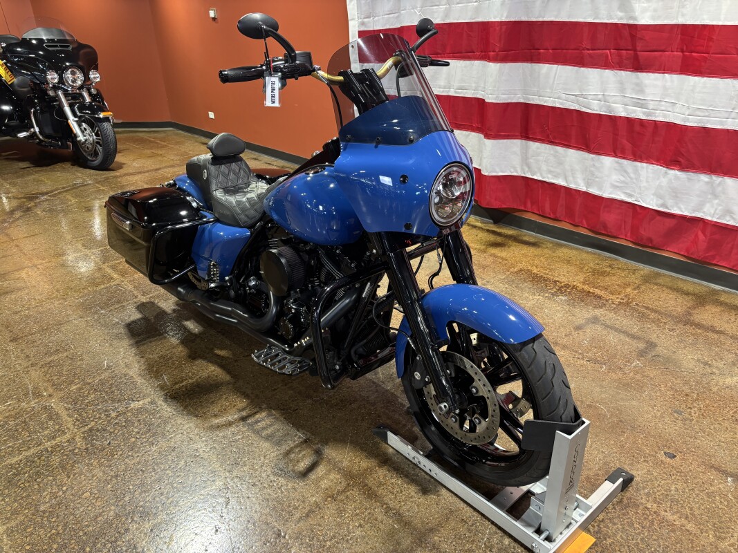 Harley-Davidson Road King Classic 2009 FLHR - Photo 2
