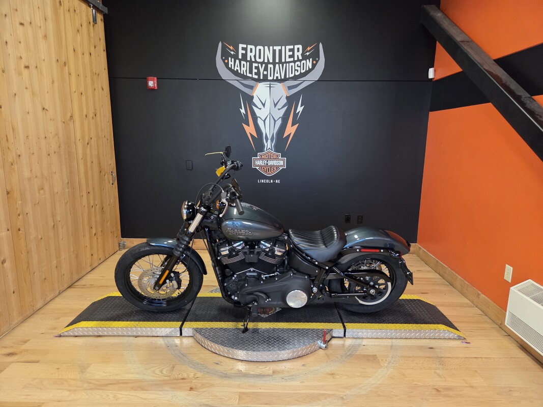 FXBB 2020 Street Bob