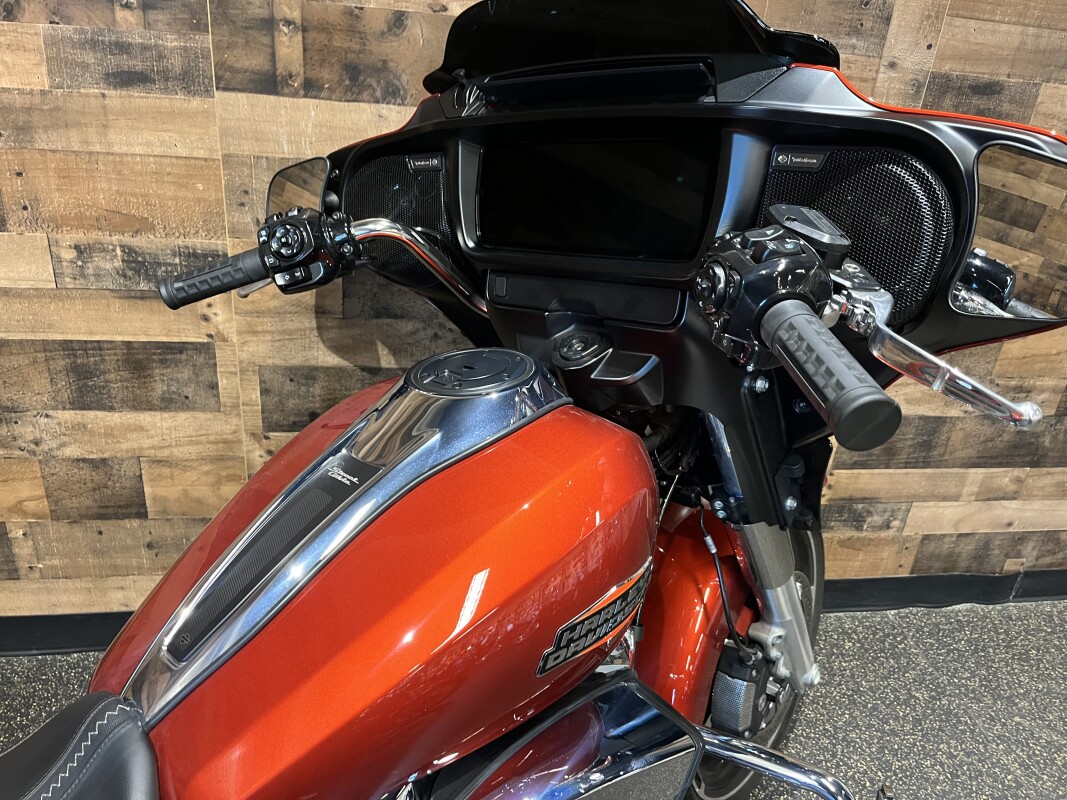 2024 Harley-Davidson Street Glide Whiskey Fire FLHX - Photo 5