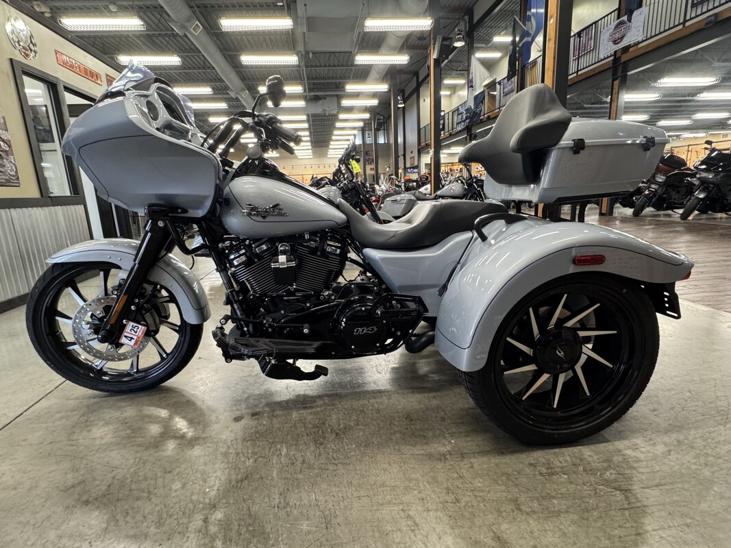 2024 Harley-Davidson Road Glide 3 FLTRT - Photo 9