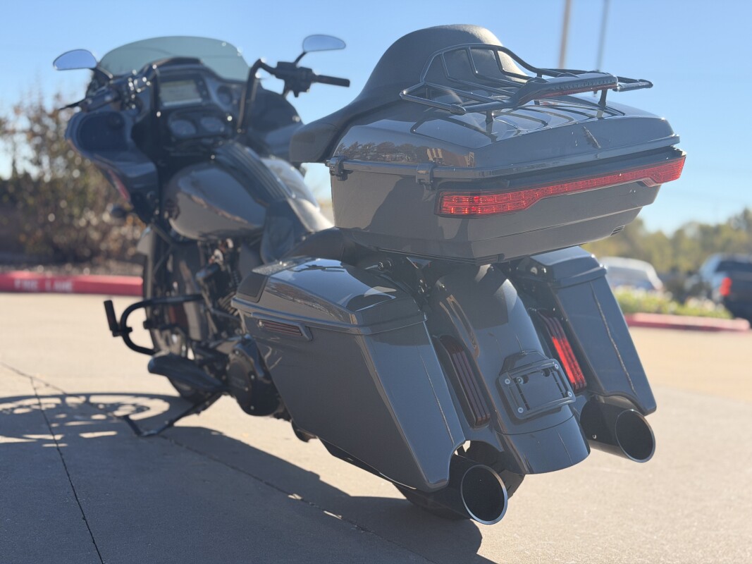 2018 Harley-Davidson CVO Road Glide FLTRXSE Gunship Gray 954279 - Photo 4