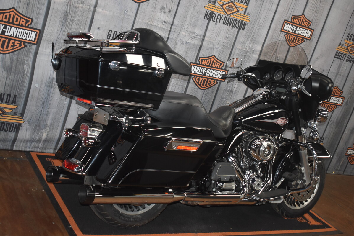 2012 FLHTC103 - Photo 3