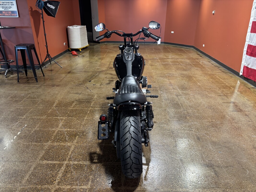 Harley-Davidson Street Bob 2015 FXDB BLACK - Photo 10