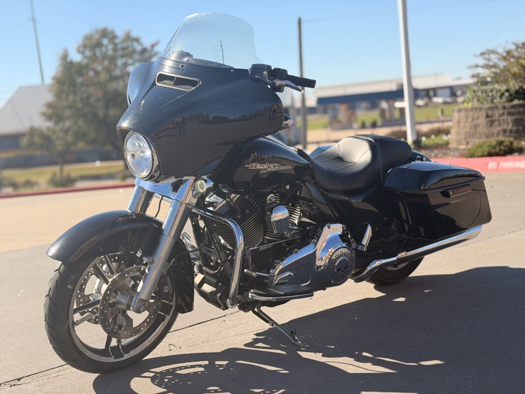2016 Harley-Davidson Street Glide Special FLHXS Black Denim 677102 - Photo 5
