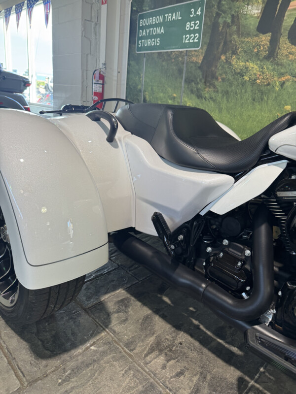 2025 Harley-Davidson Road Glide 3 - Photo 7