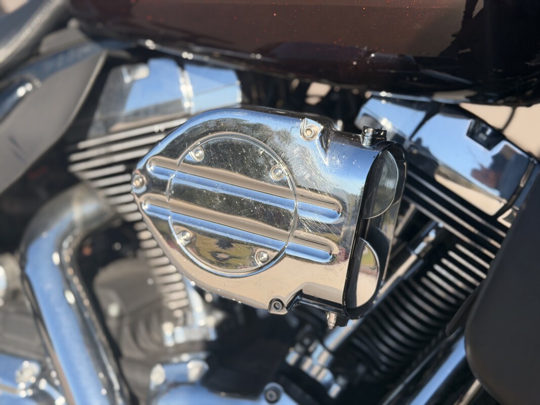 2011 Harley-Davidson Road Glide Ultra FLTRU MERLOT SUNGLO 667898 - Photo 10