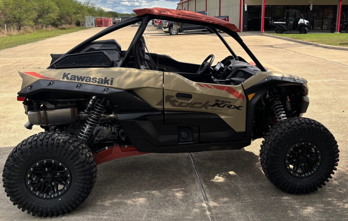 2026 Kawasaki Teryx KRX 1000 Rock Edition Matte Dark Beige / Brownish Orange - Photo 3