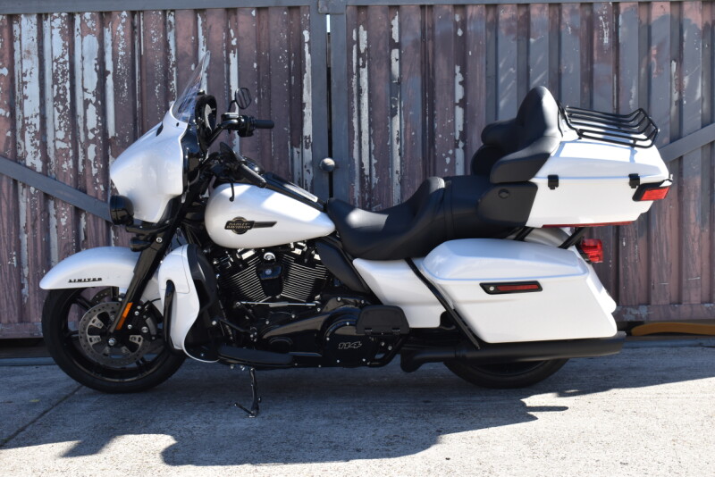 2024 Harley-Davidson® Ultra Limited FLHTK