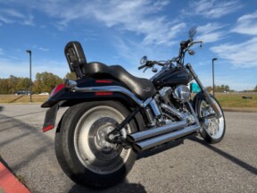 2004 Harley-Davidson® Softail Deuce Vivid Black thumb 2