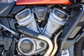 2025 Harley-Davidson® Pan America® 1250 Special RA1250S thumb 3