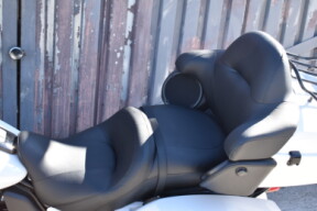 2024 Harley-Davidson® Ultra Limited FLHTK thumb 2