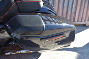 2025 Harley-Davidson® CVO™ Street Glide® FLHXSE thumb 1