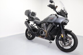 2022 Harley-Davidson® Pan America™ 1250 Gauntlet Gray Metallic thumb 2