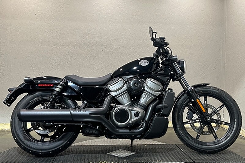 Harley-Davidson Nightster 2025 RH975 84657205 VIVID BLACK