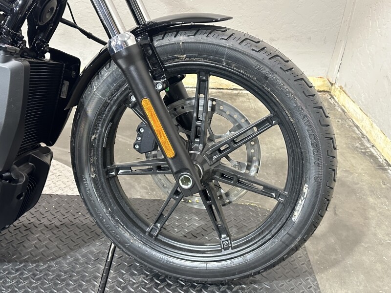 Harley-Davidson Nightster 2025 RH975 84657205 VIVID BLACK - Photo 7
