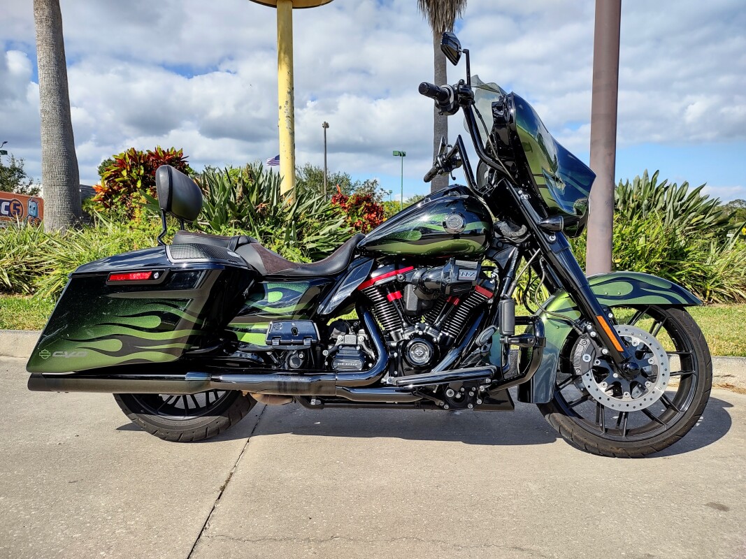 CVO Street Glide - Photo 2