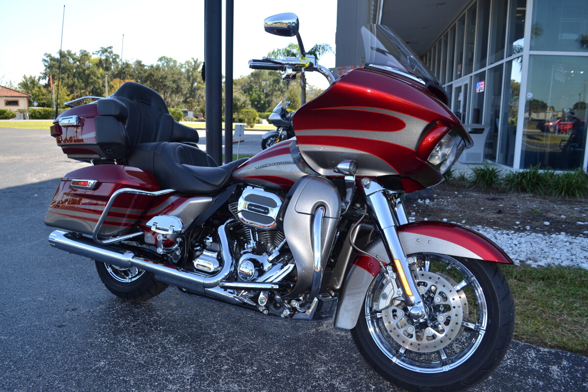 2016 Harley-Davidson CVO Road Glide Ultra - FLTRUSE - Photo 3