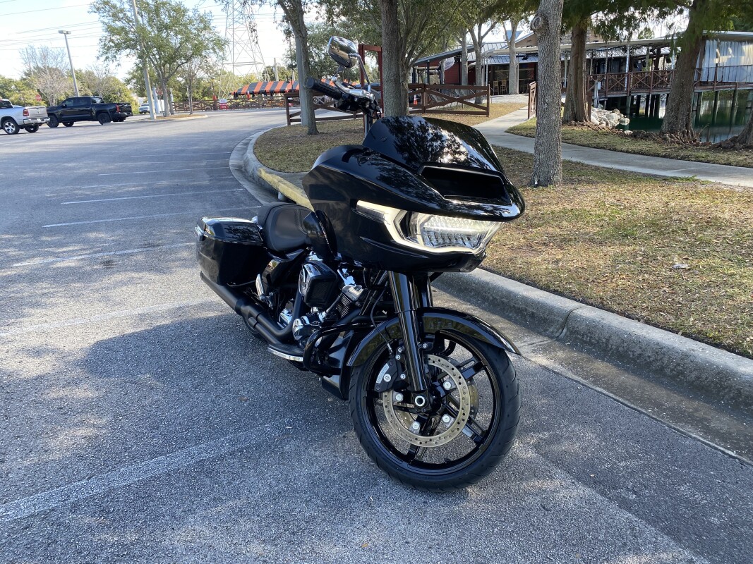 2024 Harley-Davidson Road Glide - Photo 2