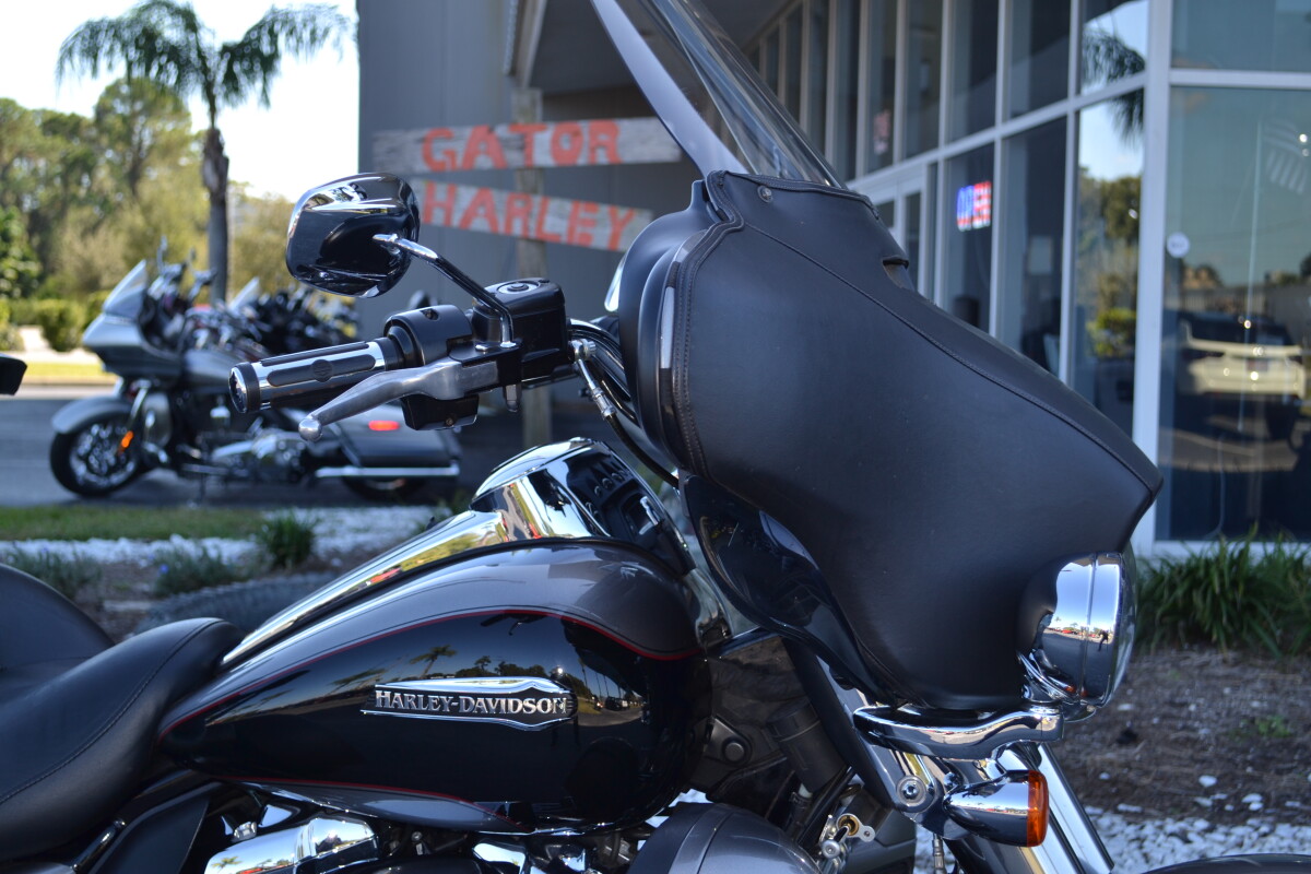 2017 Harley-Davidson Tri Glide Ultra - FLHTCUTG - Photo 3
