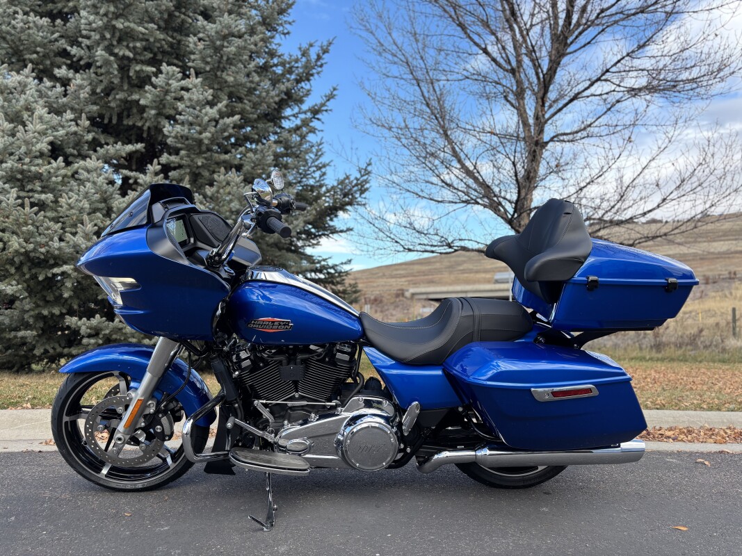 2025 Harley-Davidson Road Glide Blue Burst - Photo 4